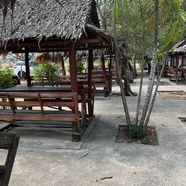 ร้านแซบอีหลี เพชรบุรี