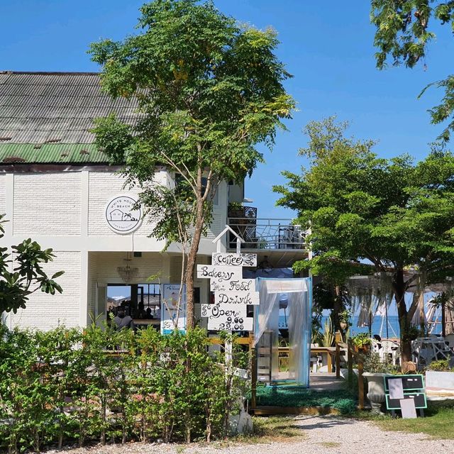 🏖White House Beach Cafe and Restaurant 🌊 🏖White House Beach Cafe and Restaurant 🌊
