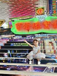 霓虹燈下的香港