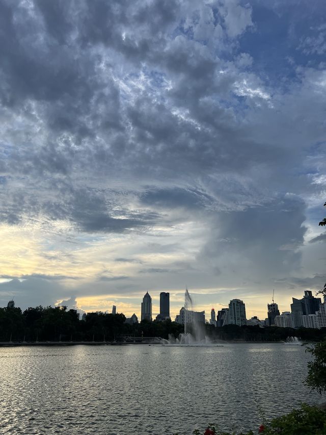 เบญจกิตติ สวนสาธารณะใหญ่ใจกลางกรุง
