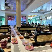 Vietnamese and Japanese in Alor Setar
