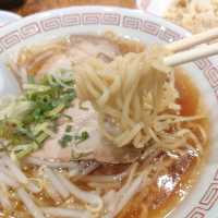 【大阪 日本橋】餃子とラーメンとチャーハンのセットって神だと思う✨