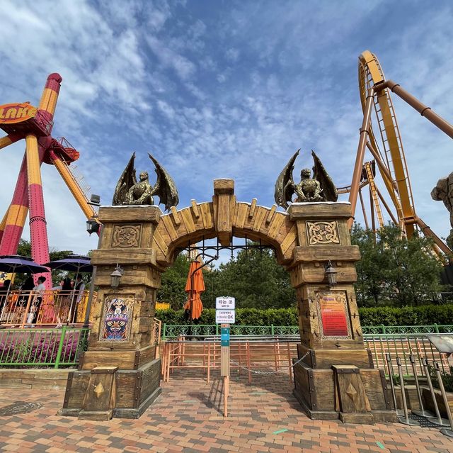 스릴과 테마를 동시에 갖춘 경북권 최대의 테마파크, 경주월드🎢