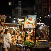 ตลาดโต้รุ่งหัวหิน จุดเช้คอิน กินเพลิน เดินเล่น
