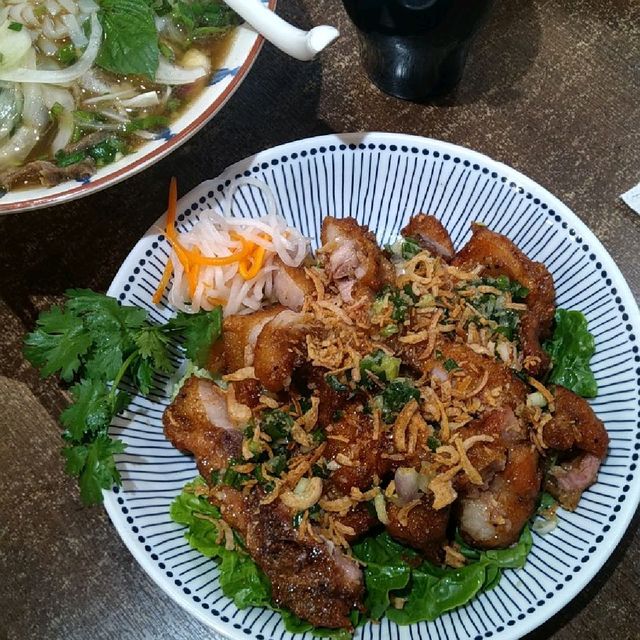 神秘食材鵝肝醬法包