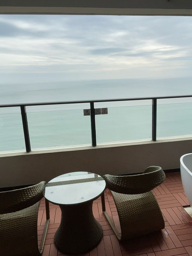 汕尾金町灣抵住酒店，露臺望全海景