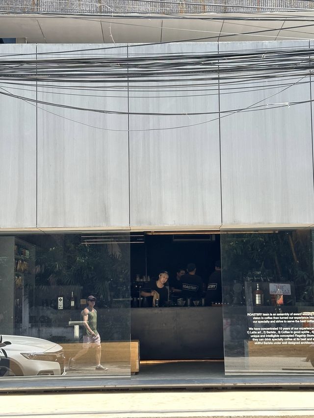 Roast8ry Flagship Store | cafe เมืองเชียงใหม่ ☕️