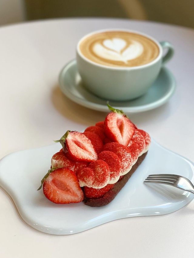 【福岡カフェ】グルテンフリーのチーズケーキ専門店で食べられるティラミス