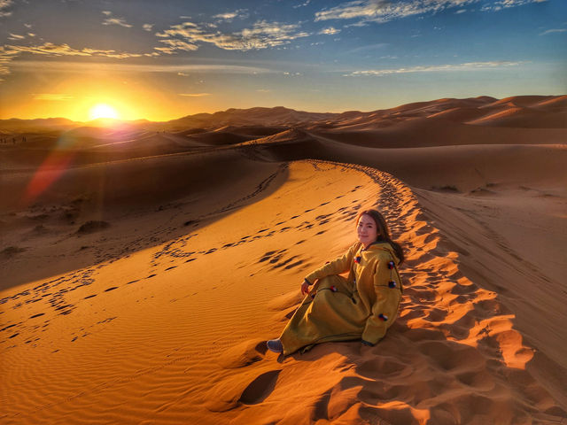 Sunrise on the Sand dunes 🐪