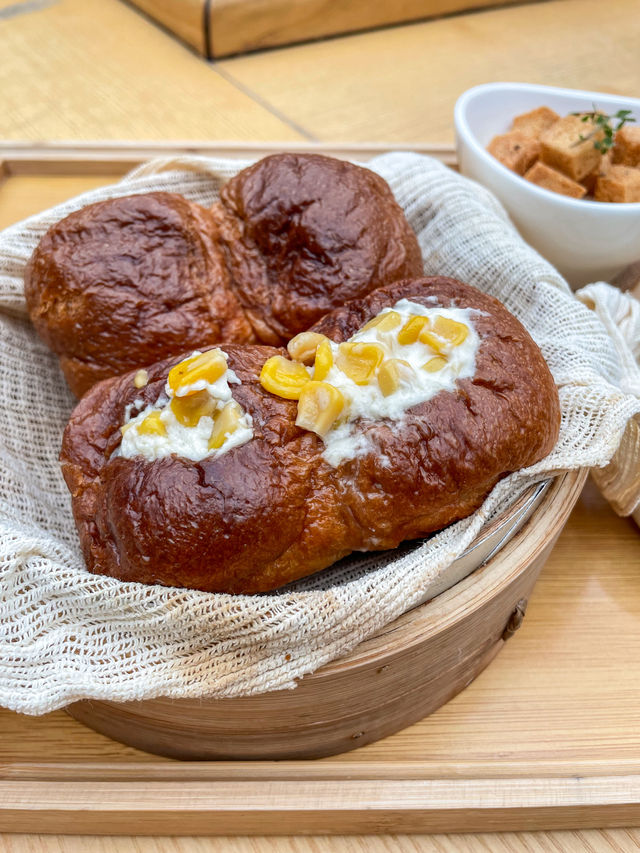 【韓国】鍾路3街  益善洞で出来立てふわふわのスチーム食パンが食べられる