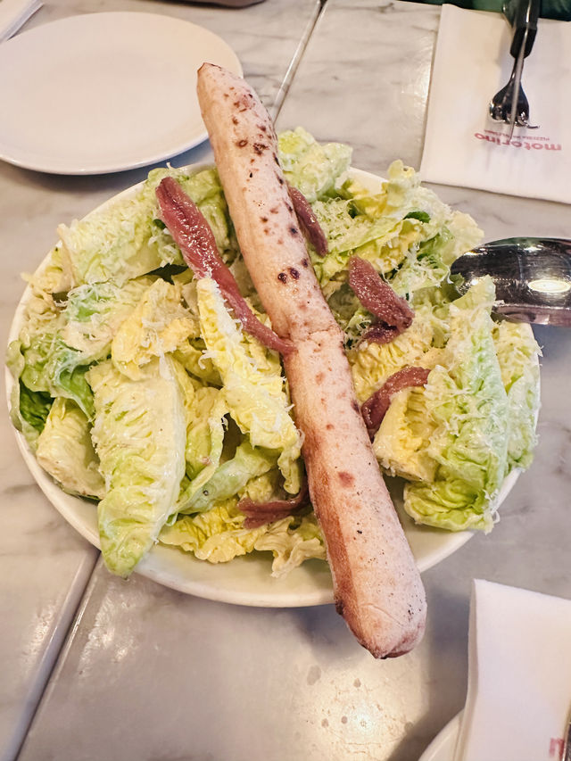 香港小巷中，尋覓拿坡里的傳統味道🍕