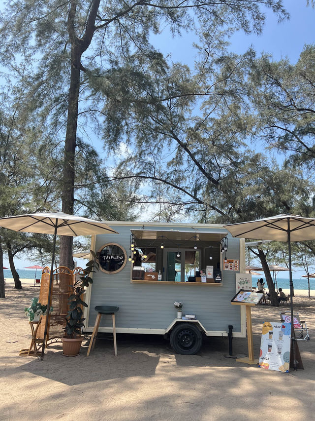 ห้ามพลาด ‼️ คาเฟ่ริมหาดระยองสุด cute  ห้ามพลาด ‼️ คาเฟ่ริมหาดระยองสุด cute