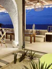 The Lunar Beach House คาเฟ่ริมผา - ชลบุรี