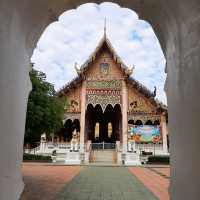 วัดพระธาตุเสด็จ โบราณสถานแห่งเขลางค์นคร