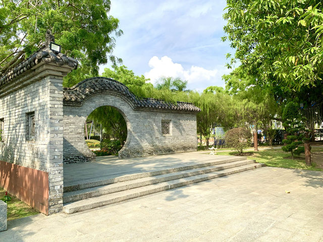 マレーシア　プトラジャヤ観光　中国マレーシア友好庭園が素晴らしいぞ！