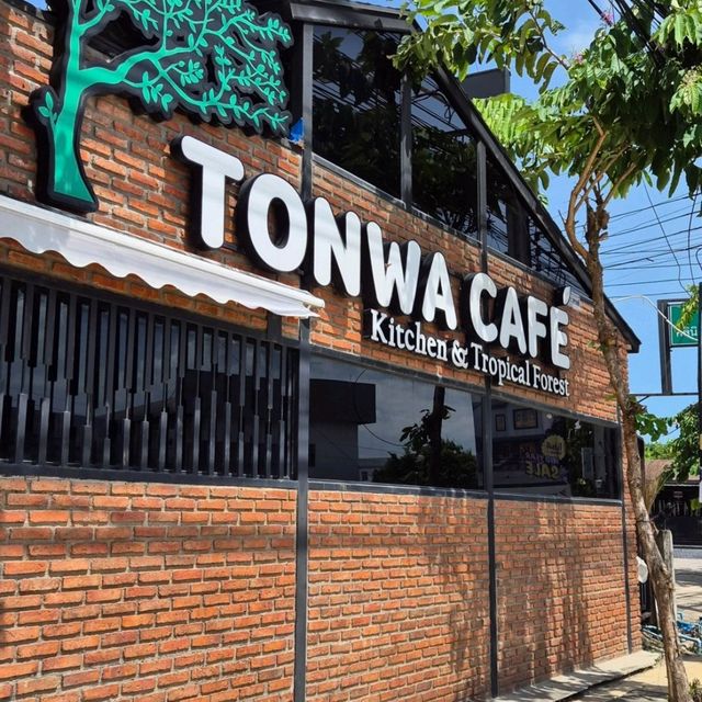 Rustic Cafe near Bangkok Airport