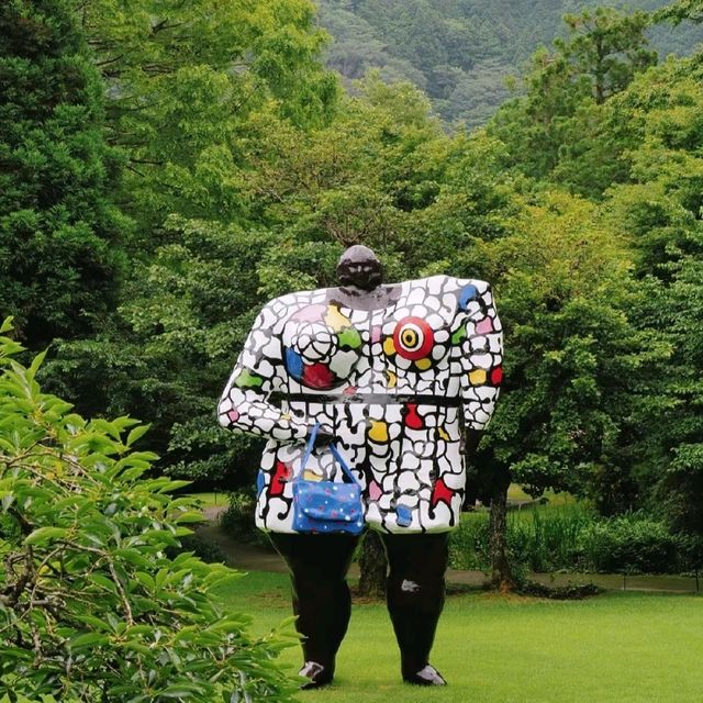 雕刻之森美術館-普通人不要來