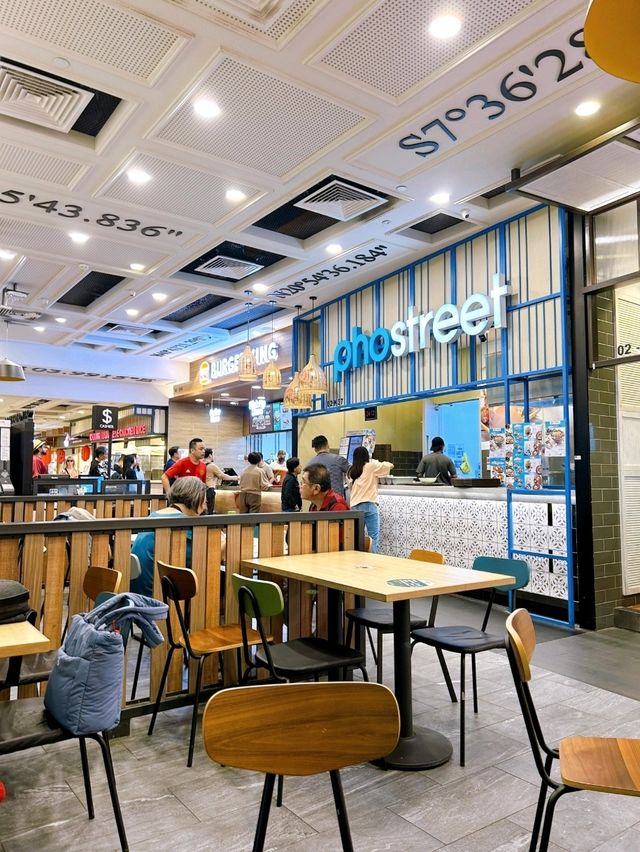 Affordable Dining Options at Changi Airport T4