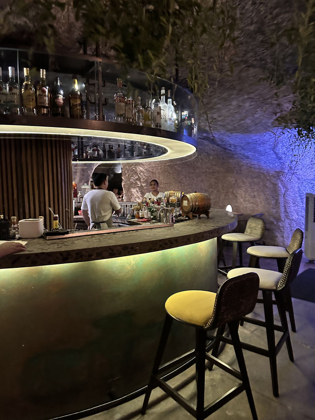 세부에서 안가면 섭섭한 분위기미친 이색동굴바 🍸