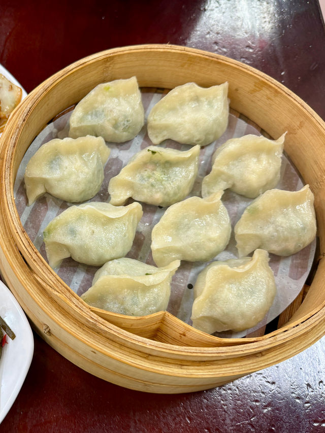 外國朋友來台北必吃01「頂好紫琳」蒸餃館