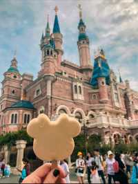 Photo Guide: Best Castle Photos at Shanghai Disneyland 🏰