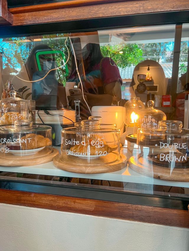 สรณะ SRNA. Cafe คาเฟ่ห้ามพลาดหัวหิน
