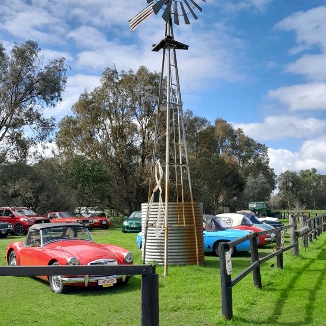 Located ideally between Perth and Mandurah,