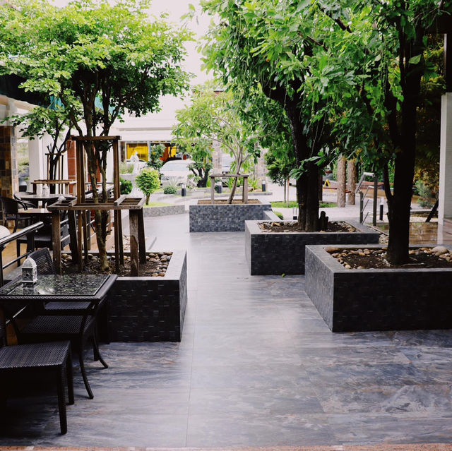โรงแรมนาถสิริ  เรสซิเด้นซ์ 
