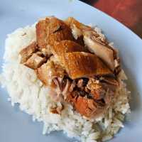 บางหว้าขาหมู (เจ๊รี): ตำนานความอร่อย