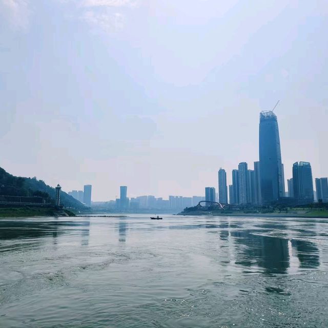長江源頭，宜賓三江匯合處