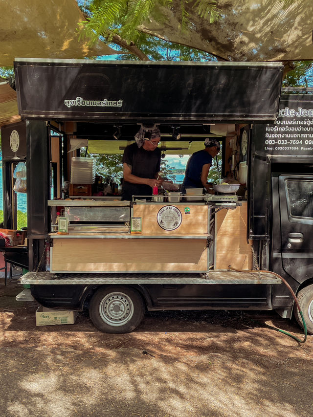 รถเบอร์เกอร์ ริมอ่างเก็บน้ำบางพระ🌳🍃🍔