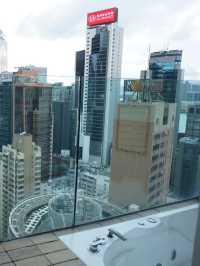 โรงแรมฝั่งฮ่องกงกับวิวปังๆแบบนี้บนชั้น 39 