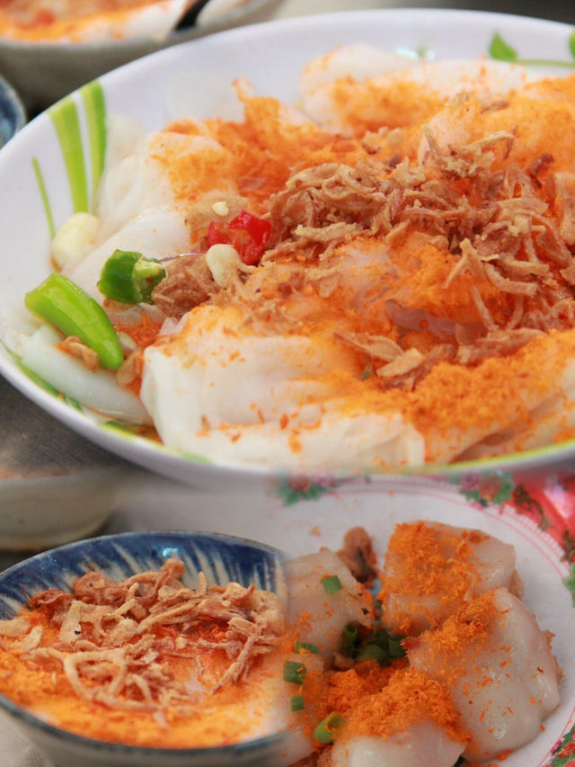 Eat Like a Local: Authentic Street Food Experience in Hue, Vietnam