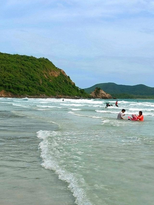 หาดน้ำใส สัตหีบ