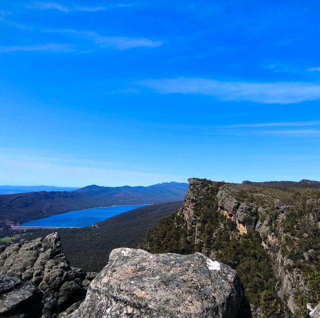 Conquering the Pinnacle: A Grampians Hike to Remember!
