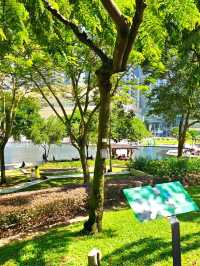 KLCC Park: สวนสาธารณะใจกลาง KL 🌱