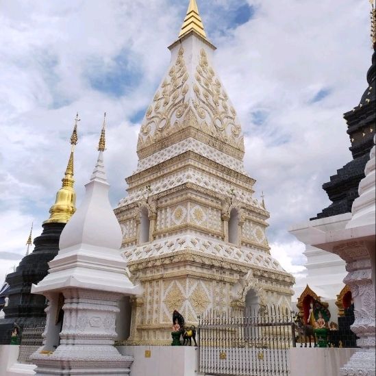 วัดบ้านเด่น แม่แตง เชียงใหม่