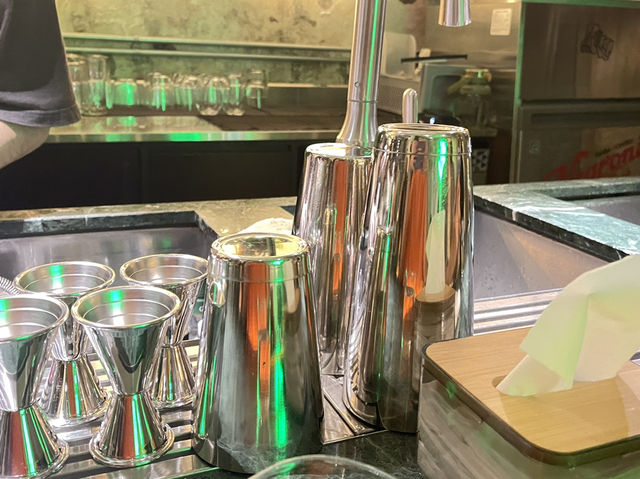 臺南中西區 巷弄內的老宅酒吧 頗瓦Phowa