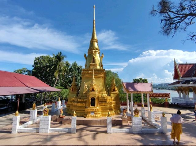 วัดราชธรรมาราม (วัดศิลางู) พิกัดเที่ยวมู เกาะสมุย