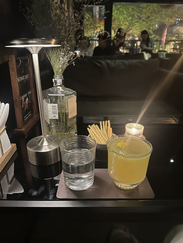 🥂Van Cocktail Bar บาร์เน้นบรรยากาศ เพลงสากล