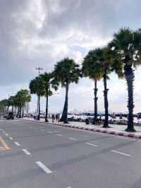 เดินเล่นชิลๆริมทะเล หาดพัทยาเหนือ 🏖️