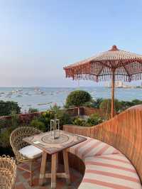 Moon Whale Pattaya Rooftop & Sunset Bar