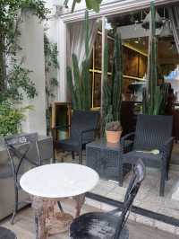 Hotel Yayee |  รร.ดีไซน์เก๋ ย่านนิมมาน 🌵