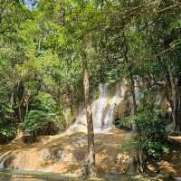 น้ำตกไทรโยคน้อย (น้ำตกเขาพัง)  จังหวัดกาญจนบุรี