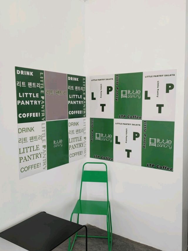 LITTLE PANTRY คาเฟ่พุทธมณฑล นครปฐม