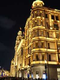 แสงสีของ The Bund ยามค่ำคืนมา