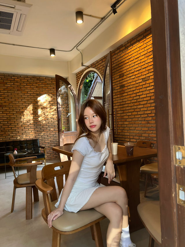 🍃Enlil ค่าเฟ่ในป่าต้นงิ้ว 🍵🧁