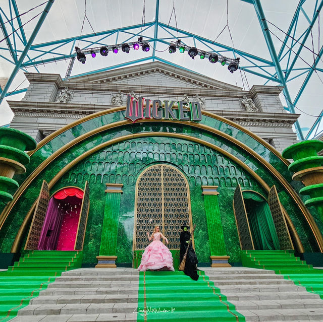 ท่องโลก 🎩 𝑾𝒊𝒄𝒌𝒆𝒅 🍏