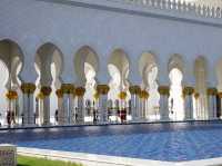 Majestic Experience at Sheikh Zayed Grand Mosque