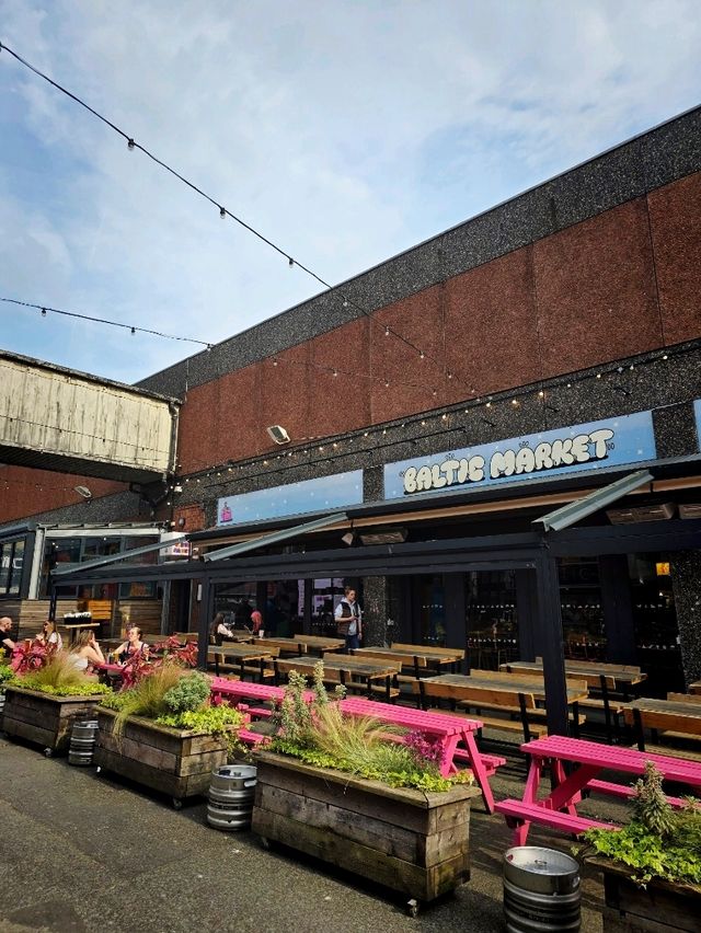 Baltic Market ศูนย์รวมความอร่อยที่ Liverpool 📌